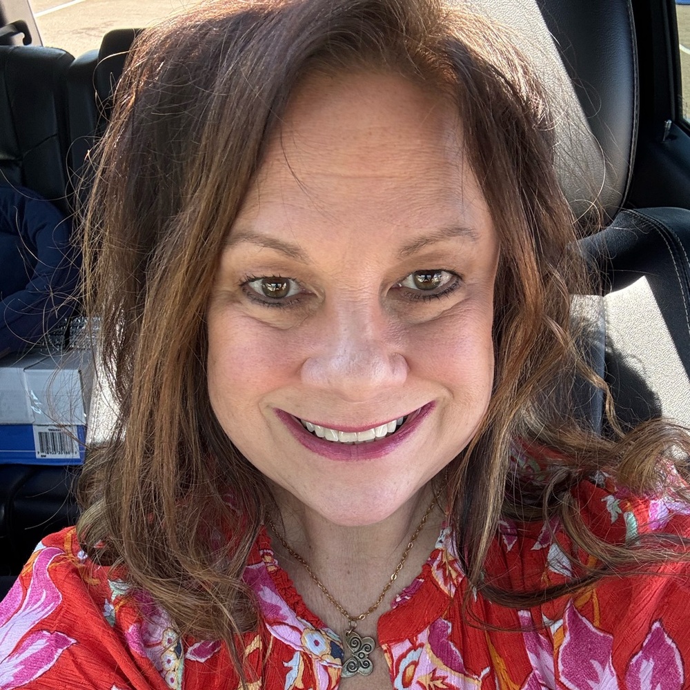 Meet your Posher, Becky